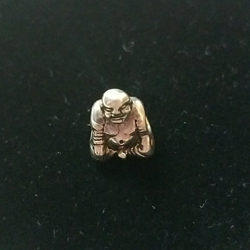 Chamilia Buddha charm